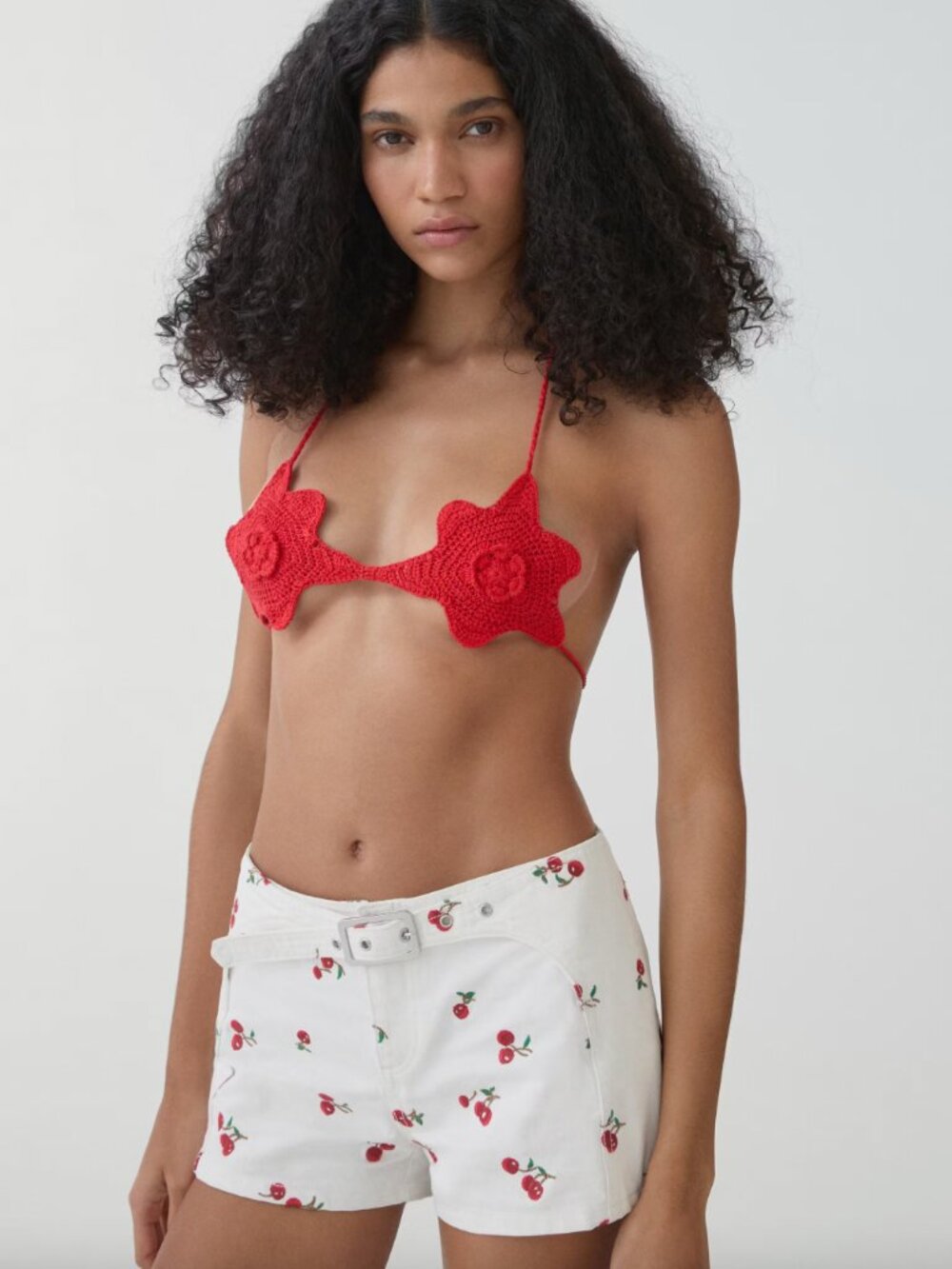 Mango Belted embroidered shorts with embroidered cherries - Picture 2 of 5